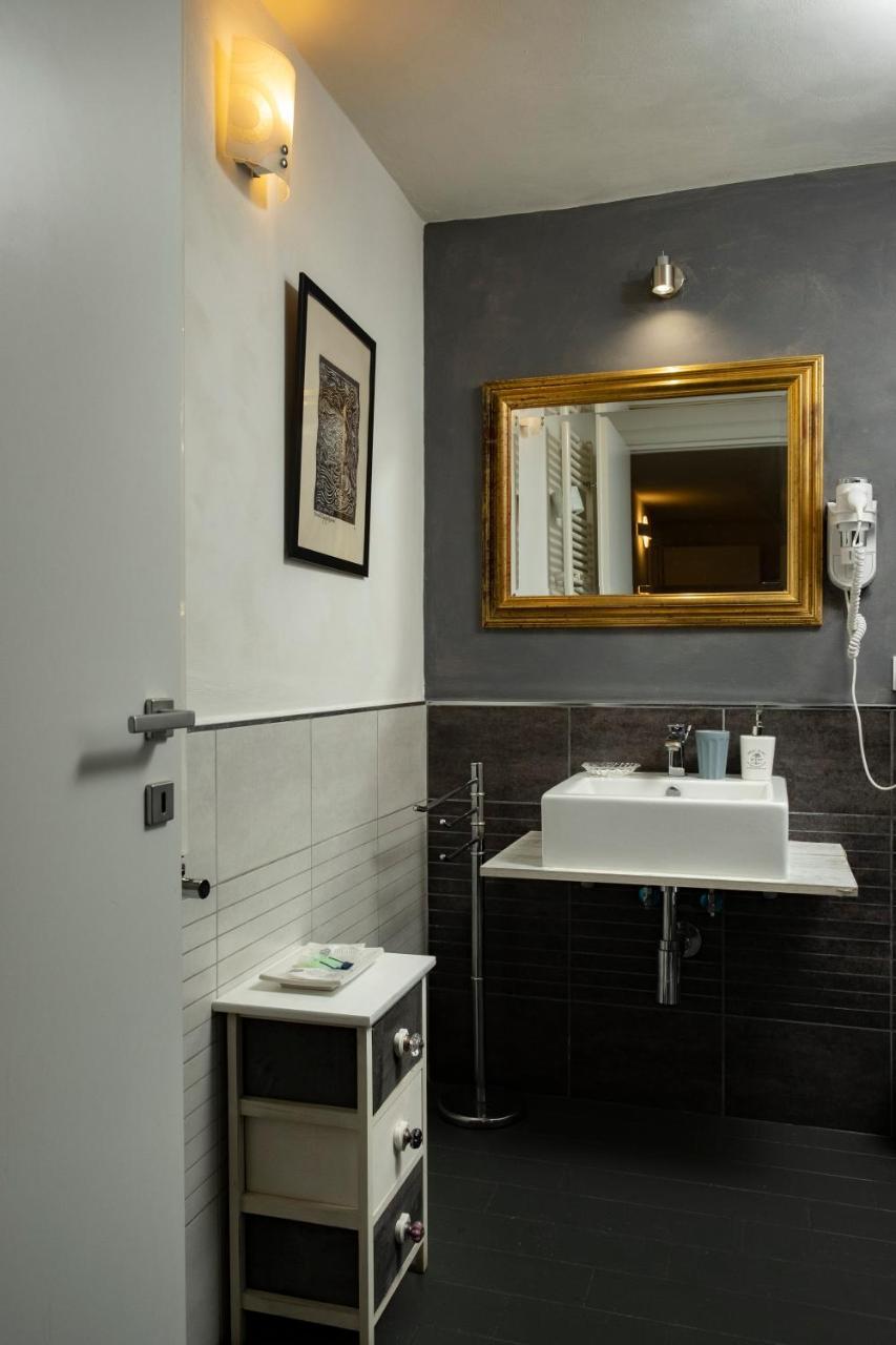 Delsi Suites Pantheon Rome Bagian luar foto
