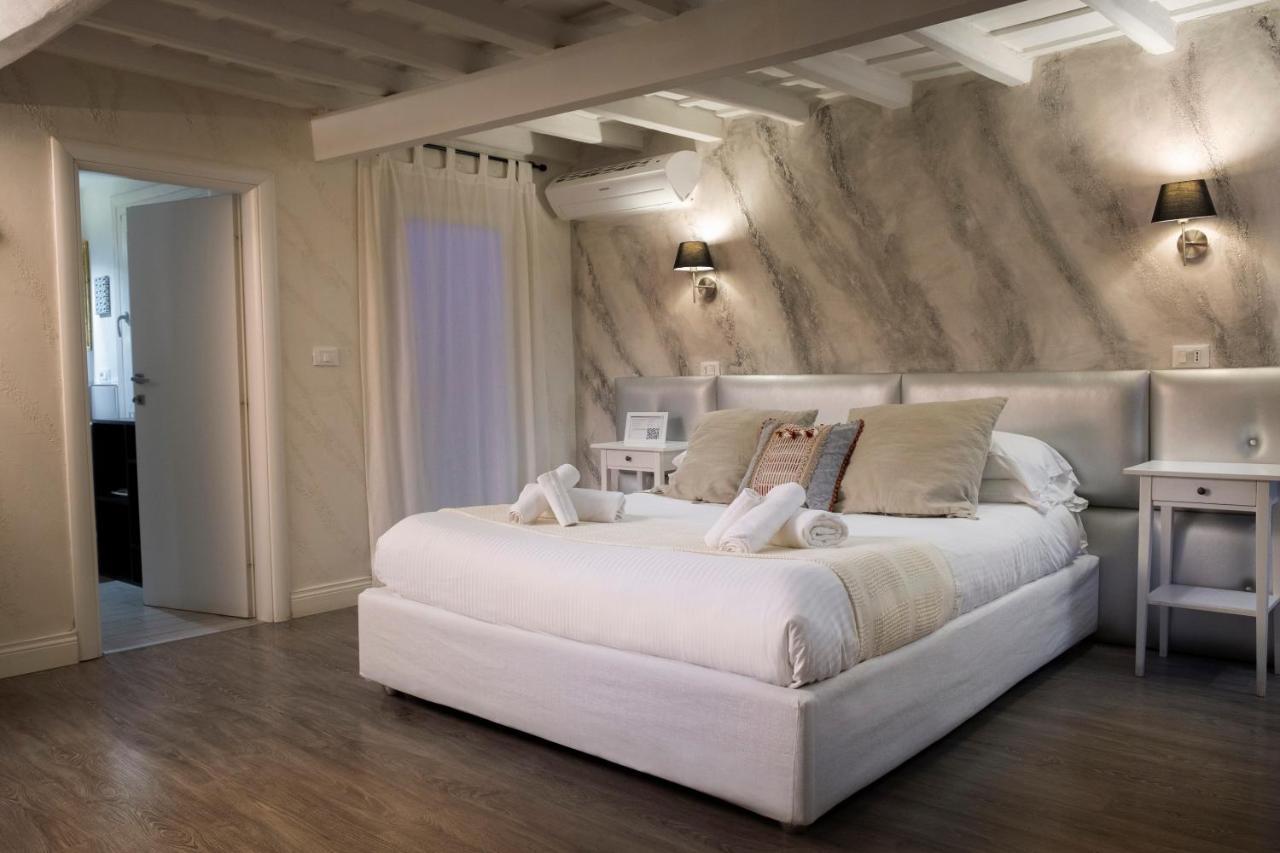 Delsi Suites Pantheon Rome Bagian luar foto