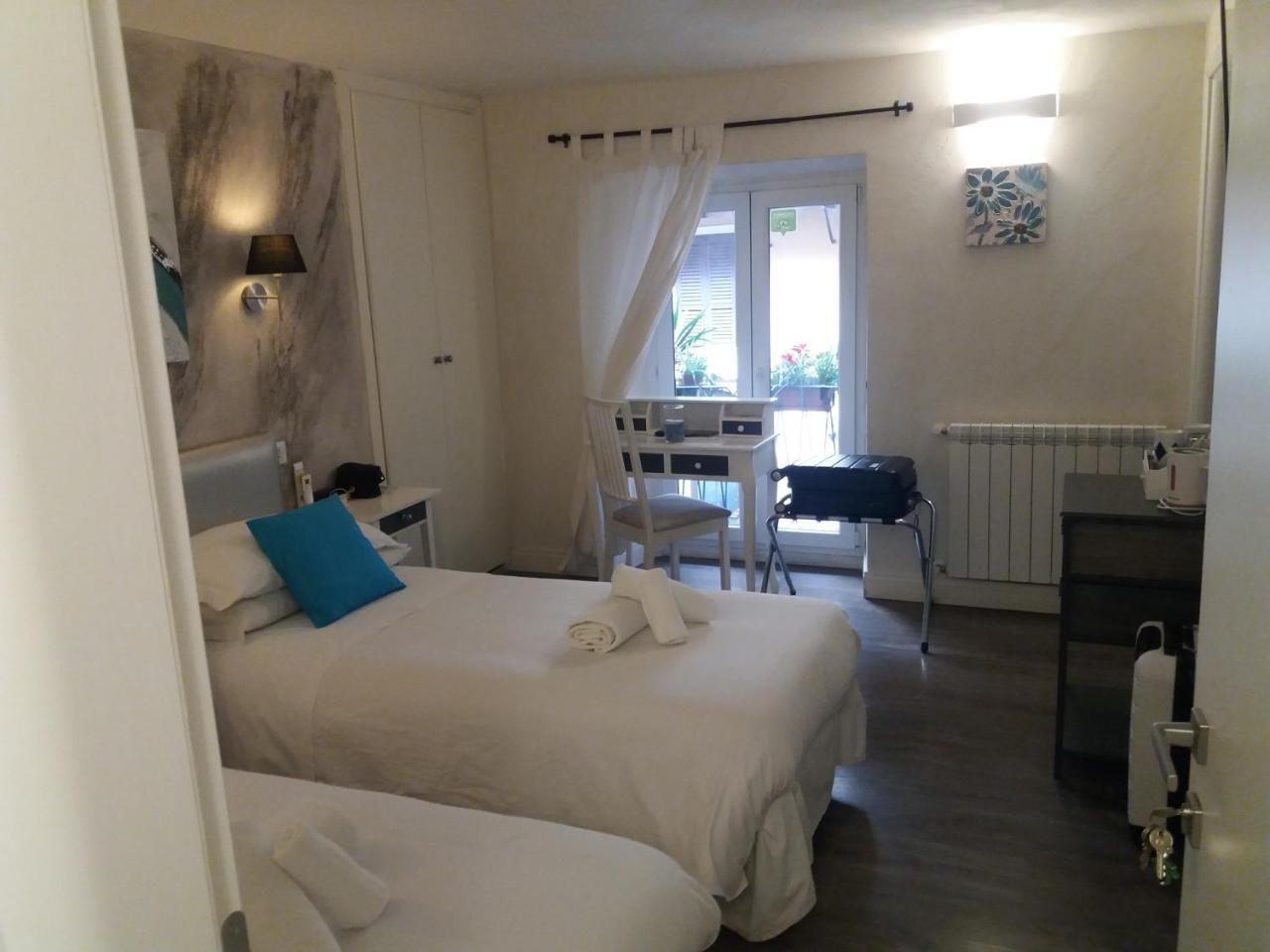 Delsi Suites Pantheon Rome Bagian luar foto