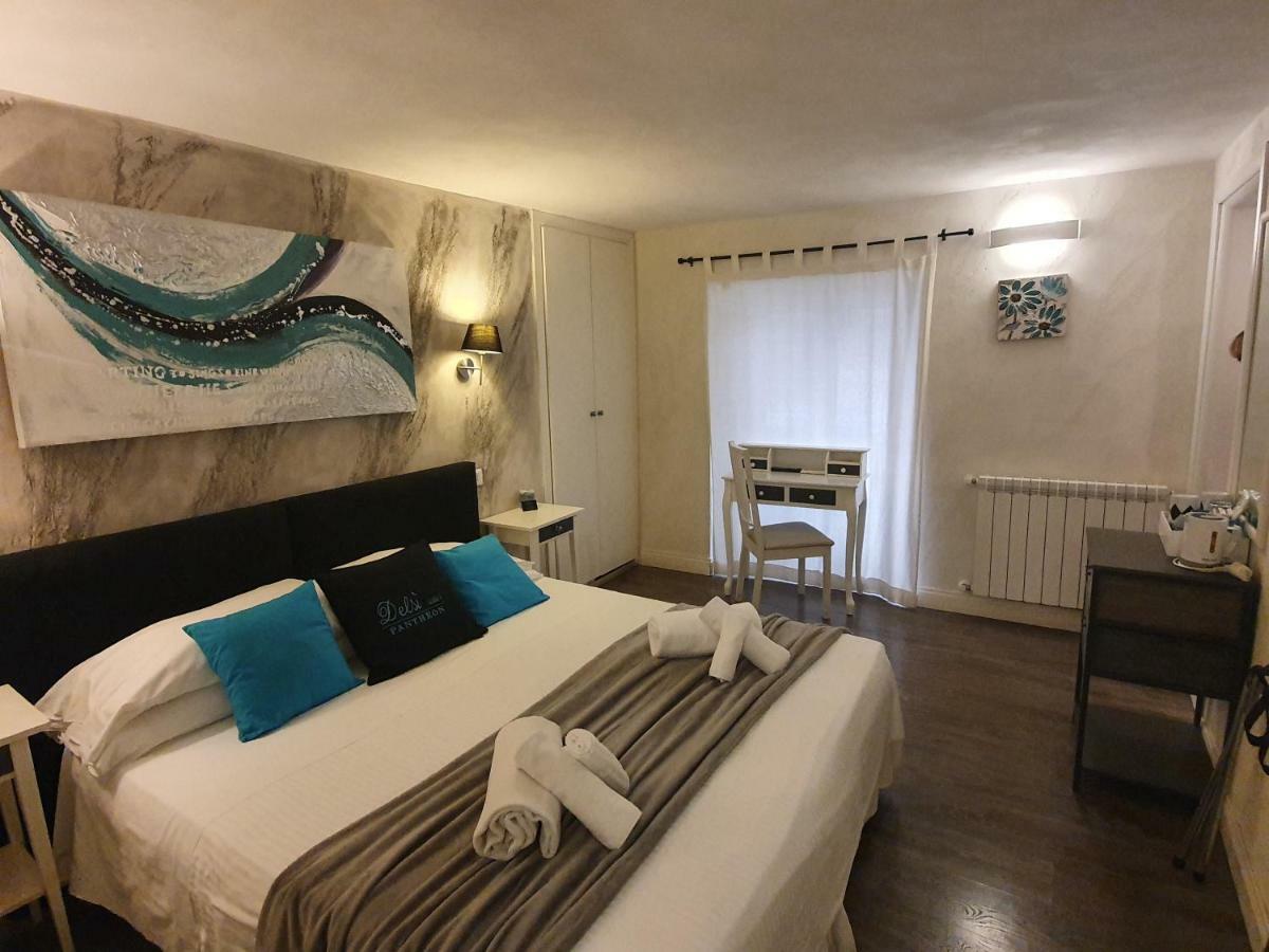 Delsi Suites Pantheon Rome Bagian luar foto